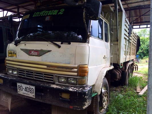 ขายด่วน รถสิบล้อสองเพลาดั้ม.  Hino.  Fm18. พร้อมใช้งาน.  ยางดี.  เอกสารพร้อม