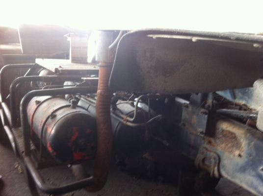 สิบล้อหัวลาก HINO FM 221-2เพา 220แรง สภาพพร้อมใช้งาน ทะเบียนพร้อมโอน ราคา 550,000บ มี7คัน สิบล้อหัวลาก HINO FM 221-2เพา 220แรง สภาพพร้อมใช้งาน ทะเบียนพร้อมโอน ราคา 550,000บ มี7คัน