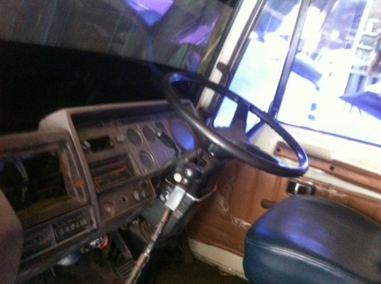 สิบล้อหัวลาก HINO FM 221-2เพา 220แรง สภาพพร้อมใช้งาน ทะเบียนพร้อมโอน ราคา 550,000บ มี7คัน สิบล้อหัวลาก HINO FM 221-2เพา 220แรง สภาพพร้อมใช้งาน ทะเบียนพร้อมโอน ราคา 550,000บ มี7คัน