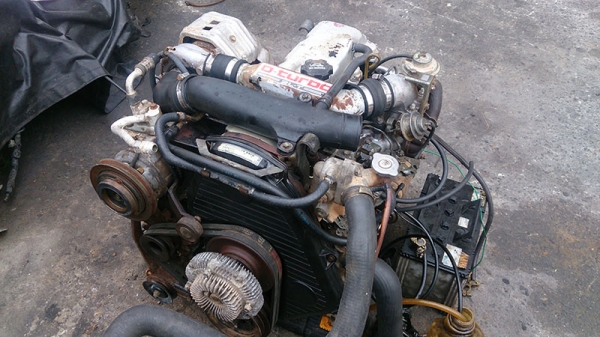 ขายเครื่องยนต์ดีเซล TOYOTA 2L TURBO