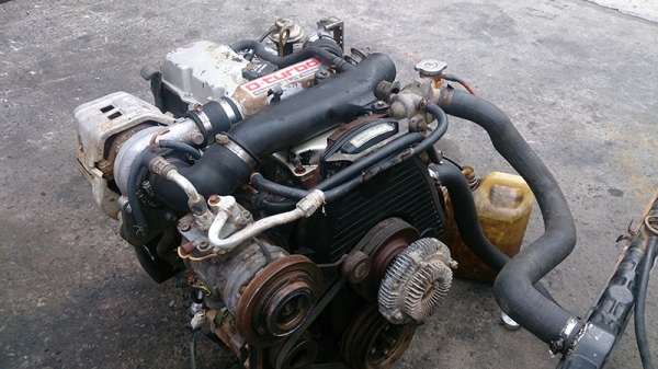 ขายเครื่องยนต์ดีเซล TOYOTA 2L TURBO