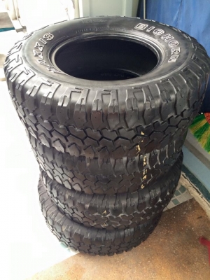 ขาย Maxxis bighorn 762 265/75/16 ไม่ปะไม่บวม 4เส้น 5000