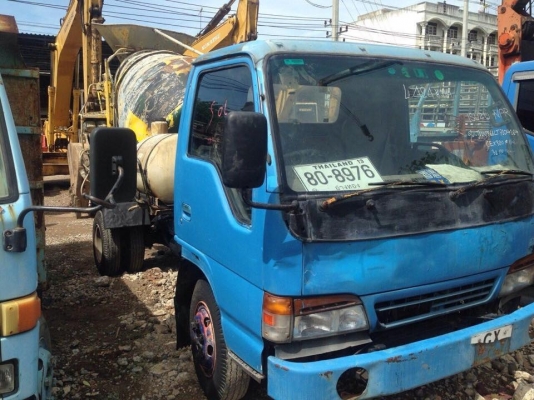 ขาย รถหกล้อ ประกอบโม่ปูน 3 คิว ขนาด 3.4 คิว หัวอีสุการ์ตูน NPR คัดซีโตโยต้า ทะเบียนครบ แจ้งเป็นรถโม่ปูนแล้ว