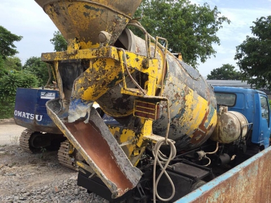 ขาย รถหกล้อ ประกอบโม่ปูน 3 คิว ขนาด 3.4 คิว หัวอีสุการ์ตูน NPR คัดซีโตโยต้า ทะเบียนครบ แจ้งเป็นรถโม่ปูนแล้ว