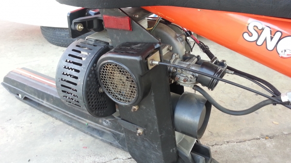 ขาย สกีหิมะ CHRYSLER U.S.A ดังรูป สภาพสวย เครื่งแน่นๆ จากญี่ปุ่น