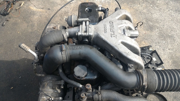 ขายเครื่องยนต์ดีเซลเทอร์โบ isuzu 2800