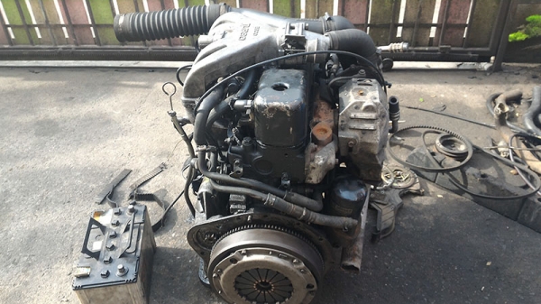 ขายเครื่องยนต์ดีเซลเทอร์โบ isuzu 2800