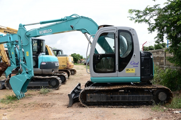 KOBELCO Grand Beetle 60SR