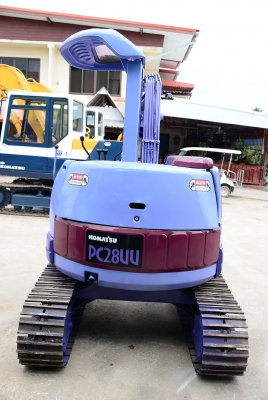 KOMATSU PC28UU KOMATSU PC28UU