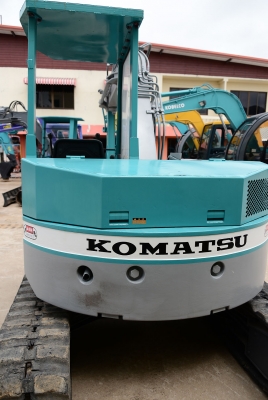 KOMATSU PC50UU-1