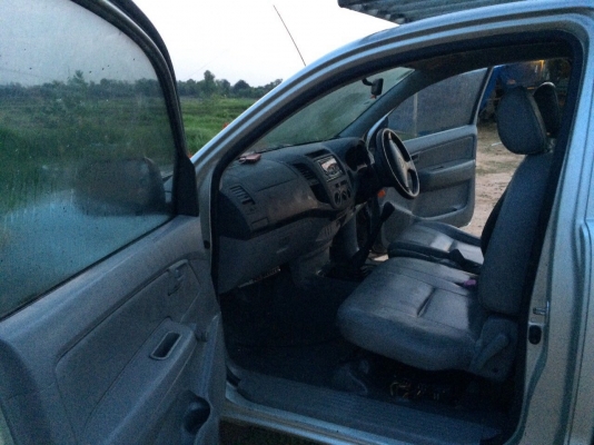 ขายวีโก้ตอนเดียวปี49 พร้อมลุยงาน. ราคาเบาๆครับ ขายวีโก้ตอนเดียวปี49 พร้อมลุยงาน. ราคาเบาๆครับ