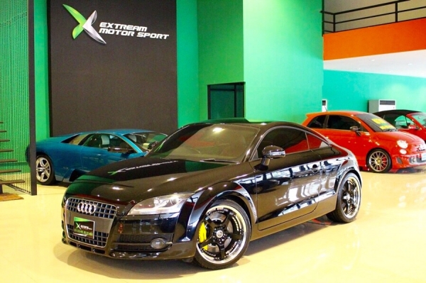 ขาย AUDI TT ปี 2009 สีดำเดิมๆ รถออกศูนย์ยนต์กิจ มือเดี๋ยวออกห้าง ภายในแดงใหม่เอี่ยม พวงมาลัยเคฟล่าตัวแต่ง ล้อ Volk แท้ 19 ยางใหม่ 4 เส้น เบรค Brembo 6 pot ท่อแต่งออก 4 ท่อ รถสภาพสวยมาก ของแต่งเต็ม พร้อมขับหล่อเลย ขายเพียง 1,699,000 ถูกสุดในตลาดเหมือนเดิมค