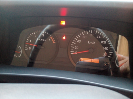 6 ล้อกลาง  *Euro.3*  ISUZU  NMR  130 แรงม้า * รถสวยเดิม+สวยจัด+สวยจริง * รถห้างแท้ * มีเล่มพร้อม * ปี55 * (ไมล์ 5,&times;&times;&times; โล)