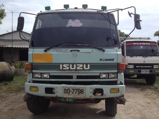 รถสวย สภาพดี พร้อมใช้งาน