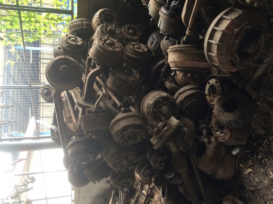 ขายคัสซีเก่า-เสื้อเพลา-กะทะติดยางสำหรับทำเทรเลอร์