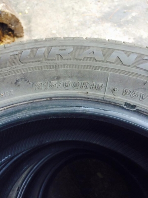ขายยางขอบ16" 215-60R16 ปี2014 Bridgestone Turanza สวยๆ ทั้ง4เส้นไม่แตกไม่บวม ขาย 2,500 บาทสนใจโทรสอบถามได้ที่ 062-121-9299 / 088-022-3848  ID Line : thidasasa ดูของแถวดอนเมืองครับ