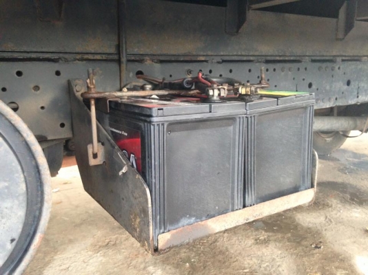 ขายครับNKR130ปี48 หัวบางเดิมไม่เคยเครียรสี ภายในครบสวย แอร์เย็น เครื่องดี. คัสชีสวยเดิมๆๆ ปลายนิดหน่อยมีสนิม. ล้างเอาก็หาย กะบะดี พื้นเหล็ก.  ยาว4.30 ยาง750-16 เดิมๆๆสวยๆๆ เอกสารพร้อม ยางใหม่ทุกเส้น ราคา425000 สนใจ0930693225 สารคาม