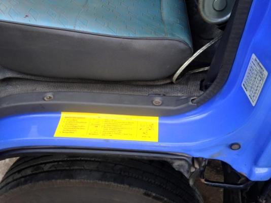 ขายครับNKR130ปี48 หัวบางเดิมไม่เคยเครียรสี ภายในครบสวย แอร์เย็น เครื่องดี. คัสชีสวยเดิมๆๆ ปลายนิดหน่อยมีสนิม. ล้างเอาก็หาย กะบะดี พื้นเหล็ก.  ยาว4.30 ยาง750-16 เดิมๆๆสวยๆๆ เอกสารพร้อม ยางใหม่ทุกเส้น ราคา425000 สนใจ0930693225 สารคาม