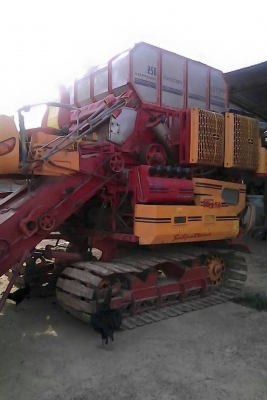 ขายรถเกี่ยวข้าว ศักดิ์พัฒนา KM56อุ้ม2.5ตัน เครื่อง230เทอร์โบ ตัวเดิน12 สภาพพร้อมใช้งาน สนใจโทร 090-8588220คุณนะ 093-3258446คุณบิว ID:narong498 หรือเข้าดูสินค้าอื่นๆได้ที่ www.truck.in.th/498 หรือเพจFacebook ณรงค์ ซื้อขายรถมือสอง (เว็บไซต์ส่วนตัว) หรือFace