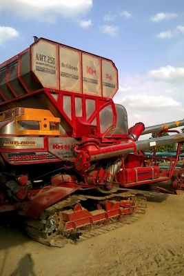 ขายรถเกี่ยวข้าว ศักดิ์พัฒนา KM56อุ้ม2.5ตัน เครื่อง230เทอร์โบ ตัวเดิน12 สภาพพร้อมใช้งาน สนใจโทร 090-8588220คุณนะ 093-3258446คุณบิว ID:narong498 หรือเข้าดูสินค้าอื่นๆได้ที่ www.truck.in.th/498 หรือเพจFacebook ณรงค์ ซื้อขายรถมือสอง (เว็บไซต์ส่วนตัว) หรือFace