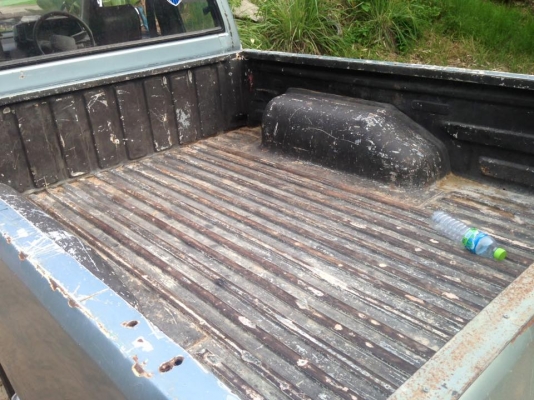 87ปี33 พาเวอร์โรงงานเครื่อวดีมาก   คัสชีมีสนิมผุนิดหน่อยเท่าหัวแม่มือ แอร์มี ตีเก็บสี. แต่ไม่มีผุ หน้าไม่เดิม เอกสารครบ ราคา77500 ต่อรอง สนใจ0930693225