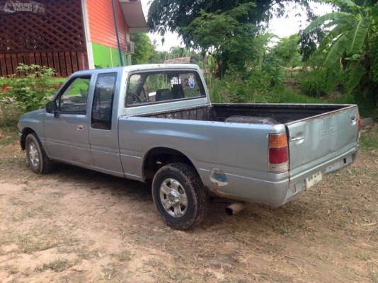 87ปี33 พาเวอร์โรงงานเครื่อวดีมาก   คัสชีมีสนิมผุนิดหน่อยเท่าหัวแม่มือ แอร์มี ตีเก็บสี. แต่ไม่มีผุ หน้าไม่เดิม เอกสารครบ ราคา77500 ต่อรอง สนใจ0930693225