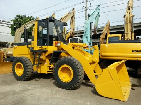 รถตักล้อยาง WA200-1-30108 รถตักล้อยาง WA200-1-30108