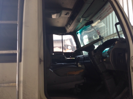 ต้องการขายรถฮีโน่เครื่อง195แรงหัวบางเดิมๆเครื่องดียางหลัง80\%เบกรชิฟฟี่สนใจติดต่อโดยตรง