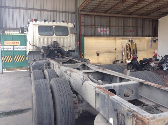 ต้องการขายรถฮีโน่เครื่อง195แรงหัวบางเดิมๆเครื่องดียางหลัง80\%เบกรชิฟฟี่สนใจติดต่อโดยตรง