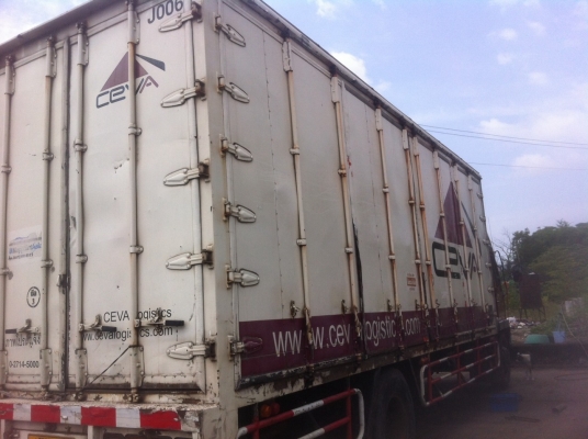 มีตู้10บานมาขายไม่มีเสากลางยาว7เมตร20สนใจติดต่อด่วน มีตู้10บานมาขายไม่มีเสากลางยาว7เมตร20สนใจติดต่อด่วน