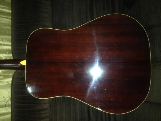 กีต้าร์โปร่ง ARIA W18 MADE IN JAPAN เเท้มาจากญี่ปุ่นสภาพสวยมากมีกระเป๋าครบ