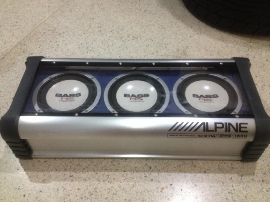 ตู้ซับ ALPINE SWE 1890 แอมในตัว 300W ของเก่าญี่ปุ่นสภาพสวย