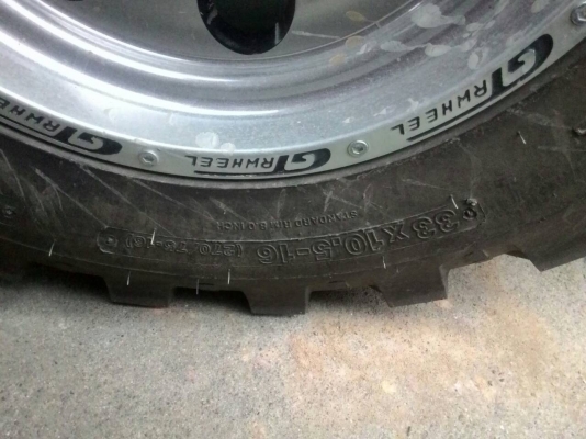 ขอขายล้อออฟโรดพร้อมยางสวยๆหน่อยครับ