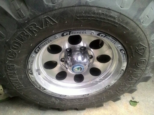ขอขายล้อออฟโรดพร้อมยางสวยๆหน่อยครับ