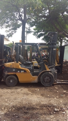 Forklift   6.0 mm. 3.0 Tons Diesel S4S เสา 3 ตอน ยางตัน ทำสีให้ใหม่