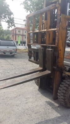 forklift 3.0 ตัน รถยกฟอร์คลิฟท์ KOMATSU รุ่น.11 ดีเซล 4D95L เกียร์ครัชท์ ยกสูงสุด 3.0 เมตร งากระดก ยางตัน forklift 3.0 ตัน รถยกฟอร์คลิฟท์ KOMATSU รุ่น.11 ดีเซล 4D95L เกียร์ครัชท์ ยกสูงสุด 3.0 เมตร งากระดก ยางตัน