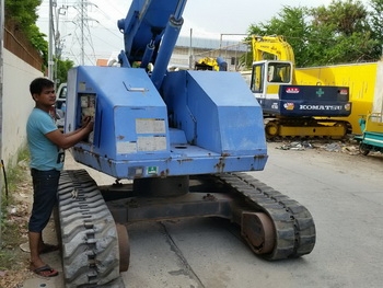 รถกระเช้า แมนลิฟท์ ตีนตะขาบ แทรกยาง AICHI เครื่อง ISUZU สูง15 เมตร ราคา 260,000 บาท