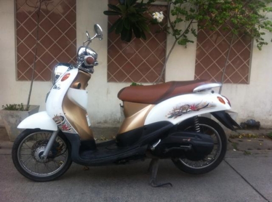 Yamaha Fino ขาว น้ำตาลทอง สวย เครื่องดี พร้อมใช้ทุกระบบ