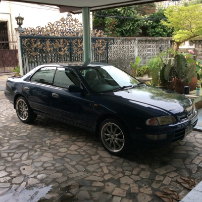 นิสสันพรีเซีย รถมือเดียว ออกห้าง