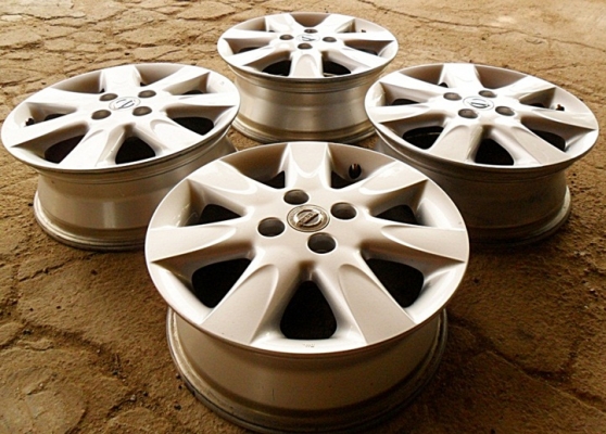 ล้อแม็กแท้ๆ ขอบ15 สภาพป้ายแดง 4รู100 ใหม่กริ๊บ(4วง3,800บ.)