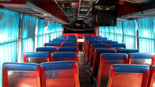 ขายรถบัส 41ที่นั่ง เครื่องเสียงพร้อม สภาพสว เล่มทะเบียนพร้อมโอน