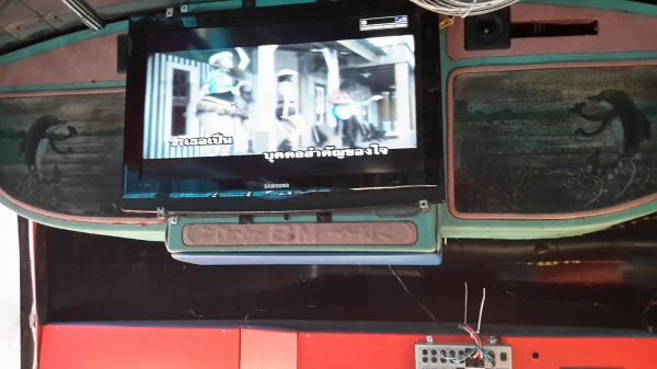 ขายรถบัส 41ที่นั่ง เครื่องเสียงพร้อม สภาพสว เล่มทะเบียนพร้อมโอน