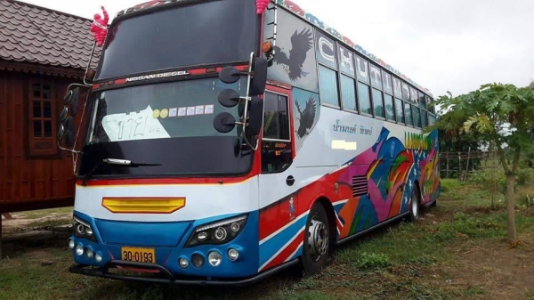 ขายรถบัส 41ที่นั่ง เครื่องเสียงพร้อม สภาพสว เล่มทะเบียนพร้อมโอน