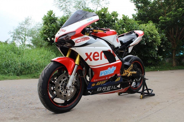 ขาย cbr400 พร้อมทะเบียนแท้ ของแต่งเพียบ