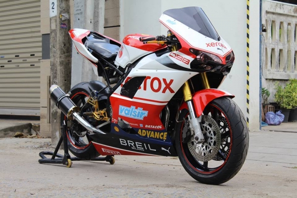 ขาย cbr400 พร้อมทะเบียนแท้ ของแต่งเพียบ