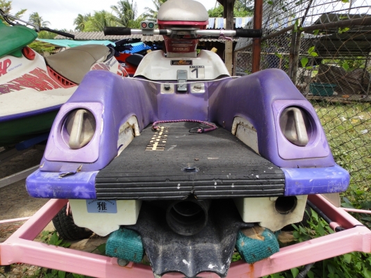 ขายเจ็ทสกียืน KAWASAKI 750cc คาบูคู่  เครื่องดีมาก