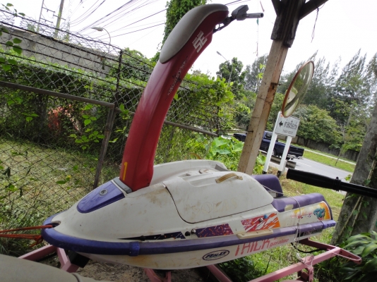 ขายเจ็ทสกียืน KAWASAKI 750cc คาบูคู่  เครื่องดีมาก