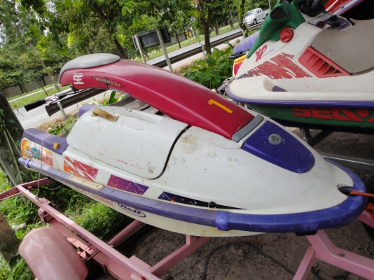 ขายเจ็ทสกียืน KAWASAKI 750cc คาบูคู่  เครื่องดีมาก