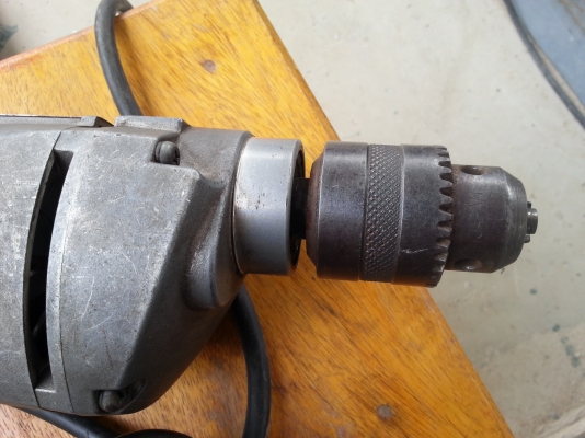 ขายสว่าน makita 6301