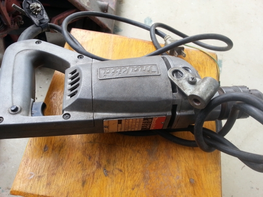 ขายสว่าน makita 6301